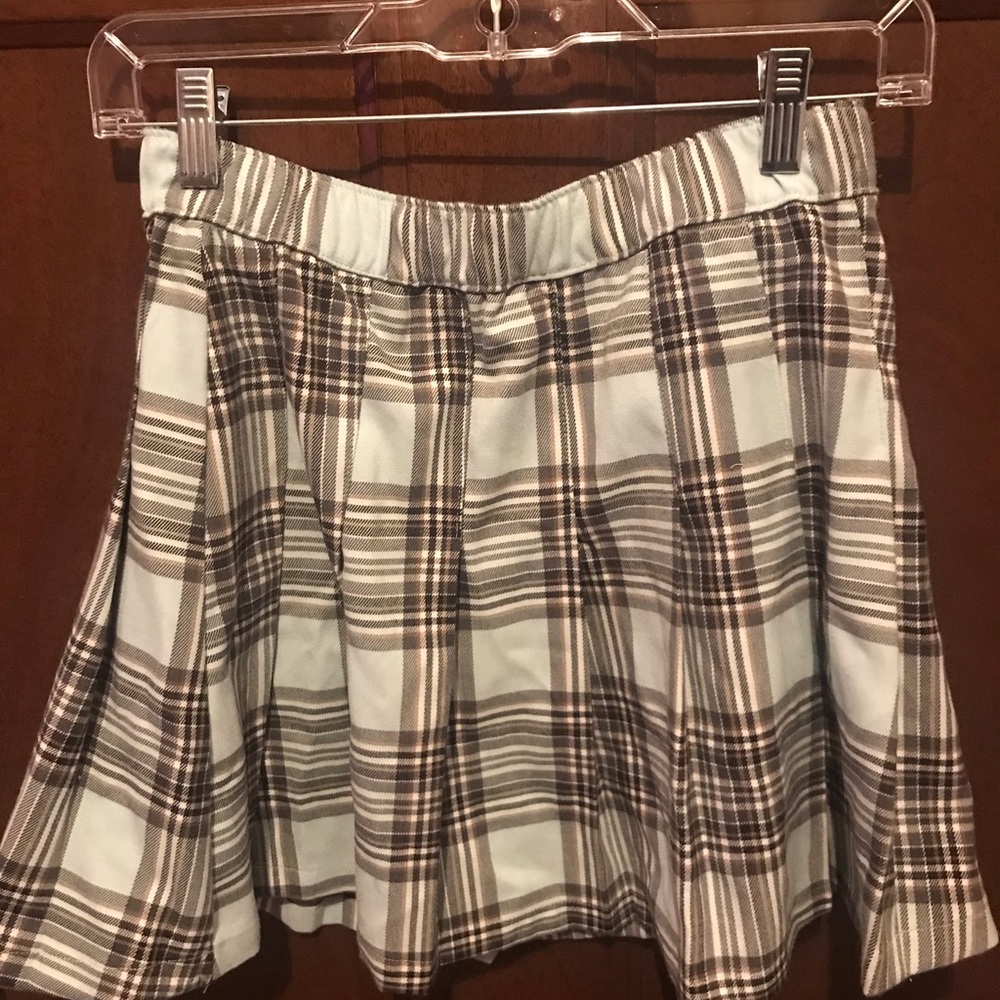 Hollister. Ultra high rise. Skirt